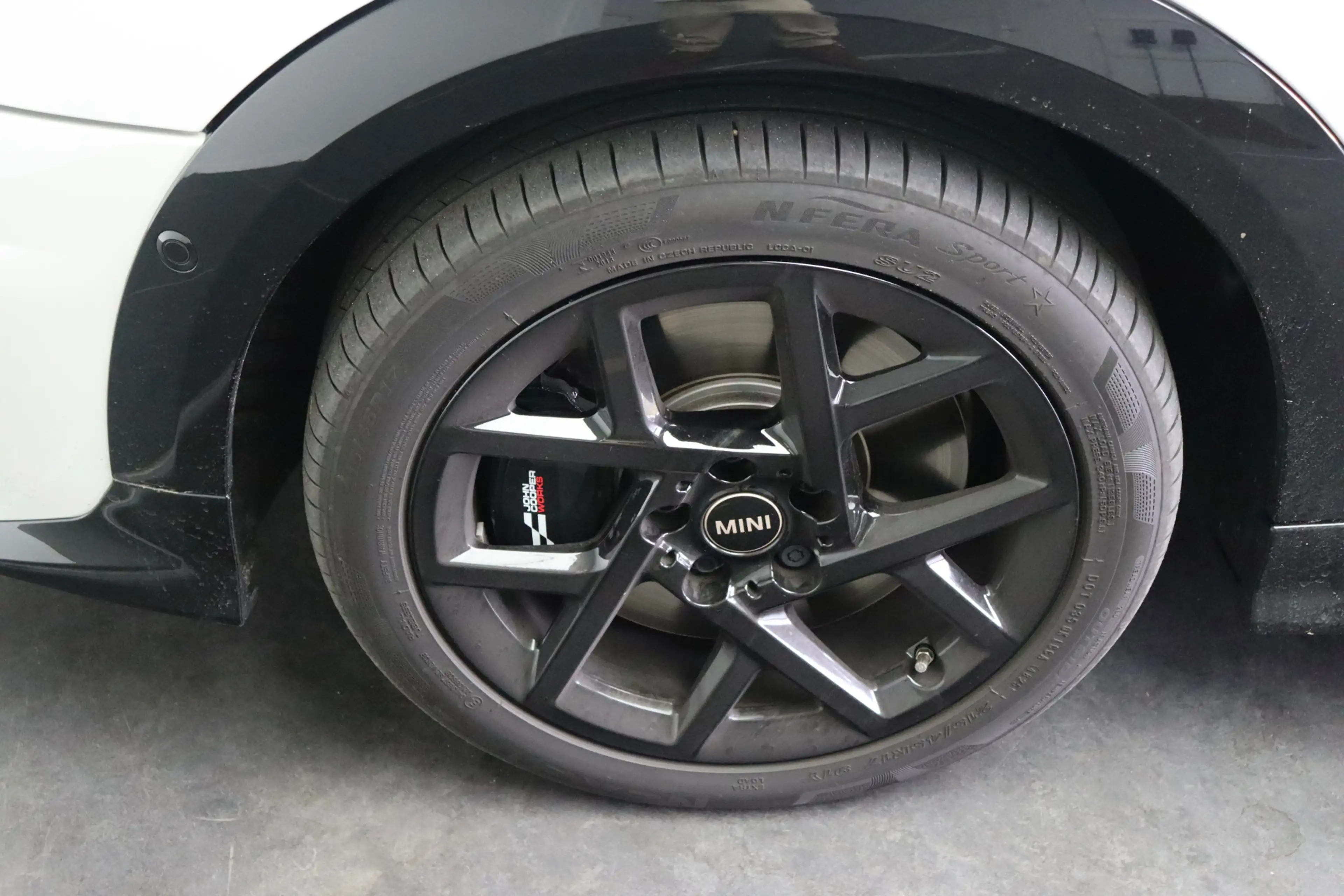 MINI Cooper C Hatchback Automaat / JCW / Pakket M / JCW / Pakket — photo 7