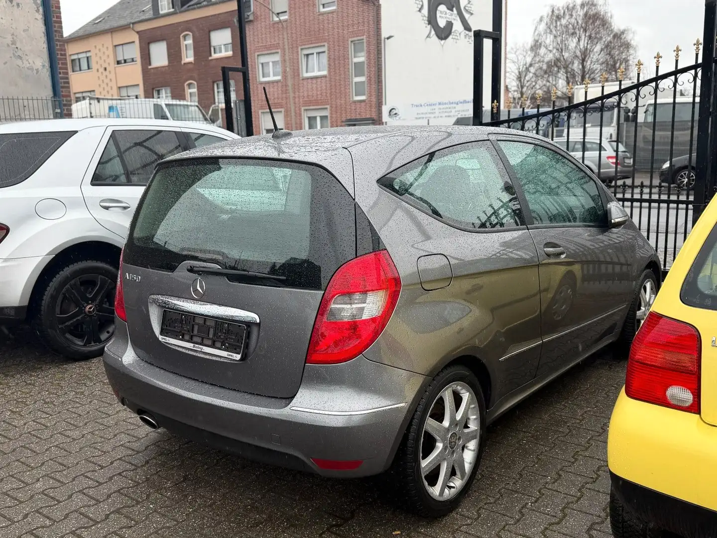Mercedes-Benz A 150 *AVANTGARD*ALU*SHZ*VORRÜBERGEHENDE BILDER* Grau - 2