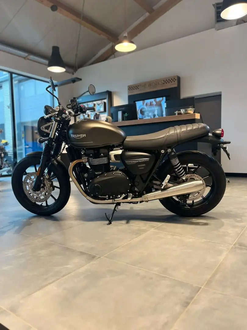 Triumph Speed Twin 900 - 1