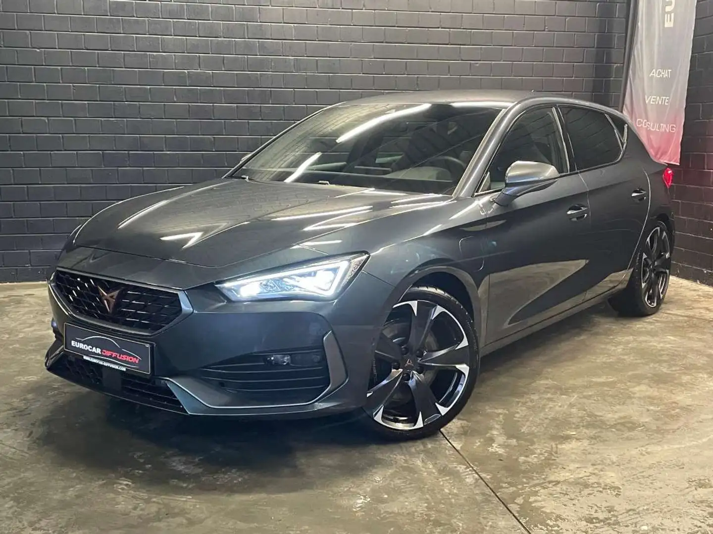 CUPRA Leon 245CV eHybrid DSG6 Gris - 1