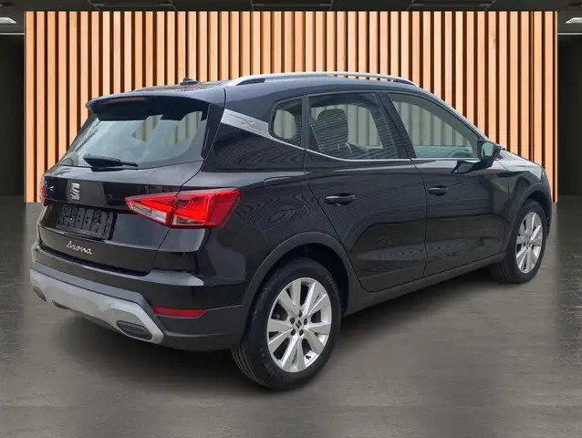 SEAT Arona view 10