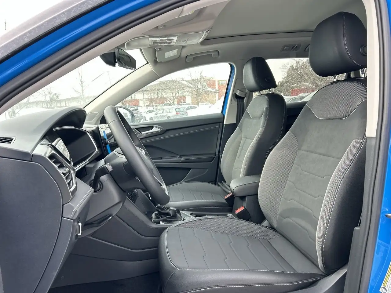 Volkswagen Taos снимка Volkswagen Taos