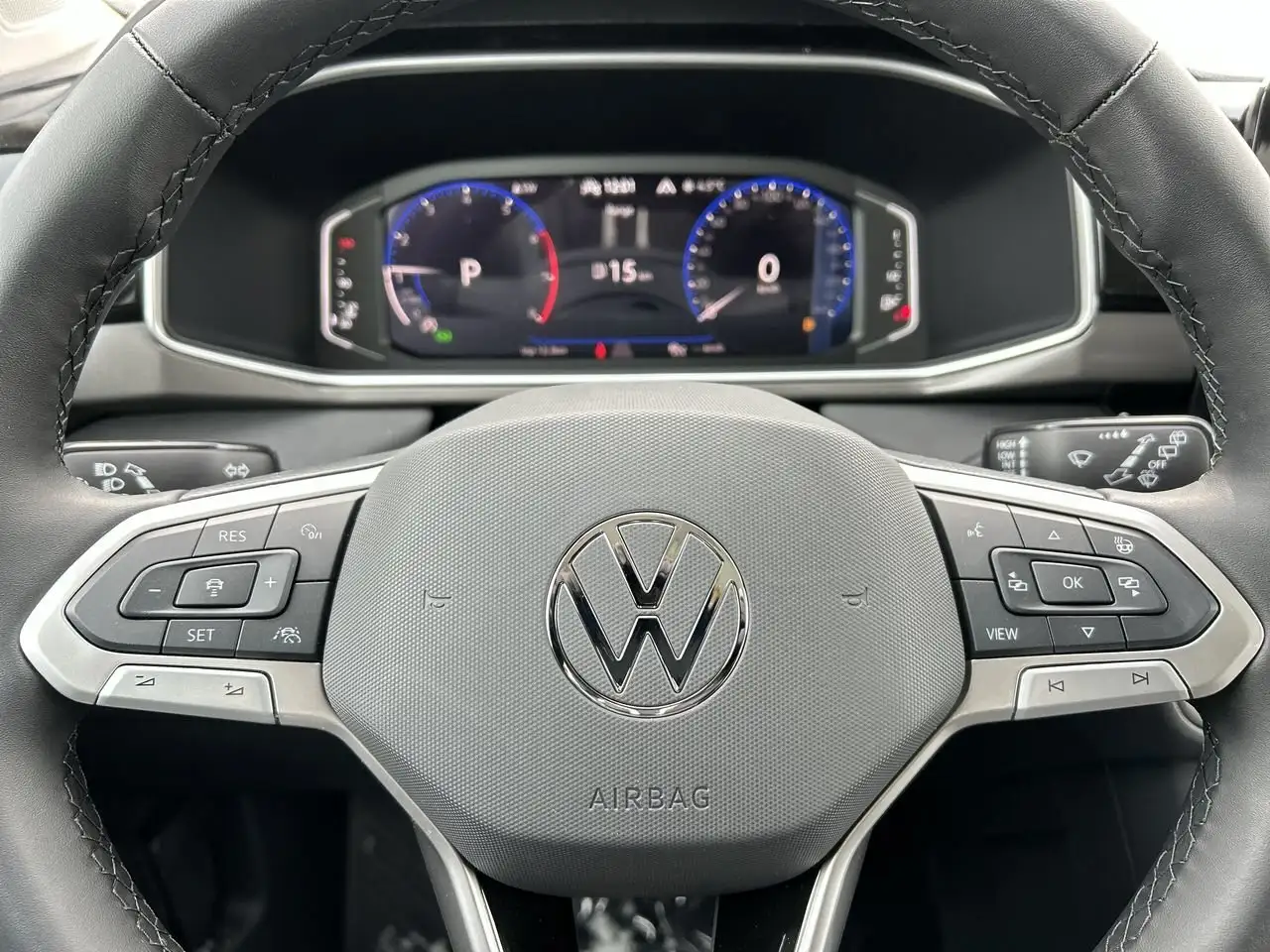 Volkswagen Taos снимка Volkswagen Taos