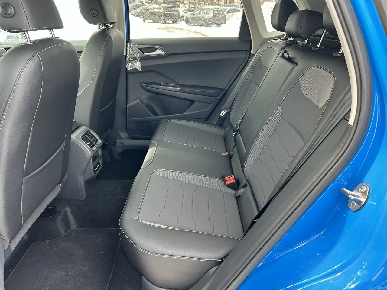 Volkswagen Taos снимка Volkswagen Taos