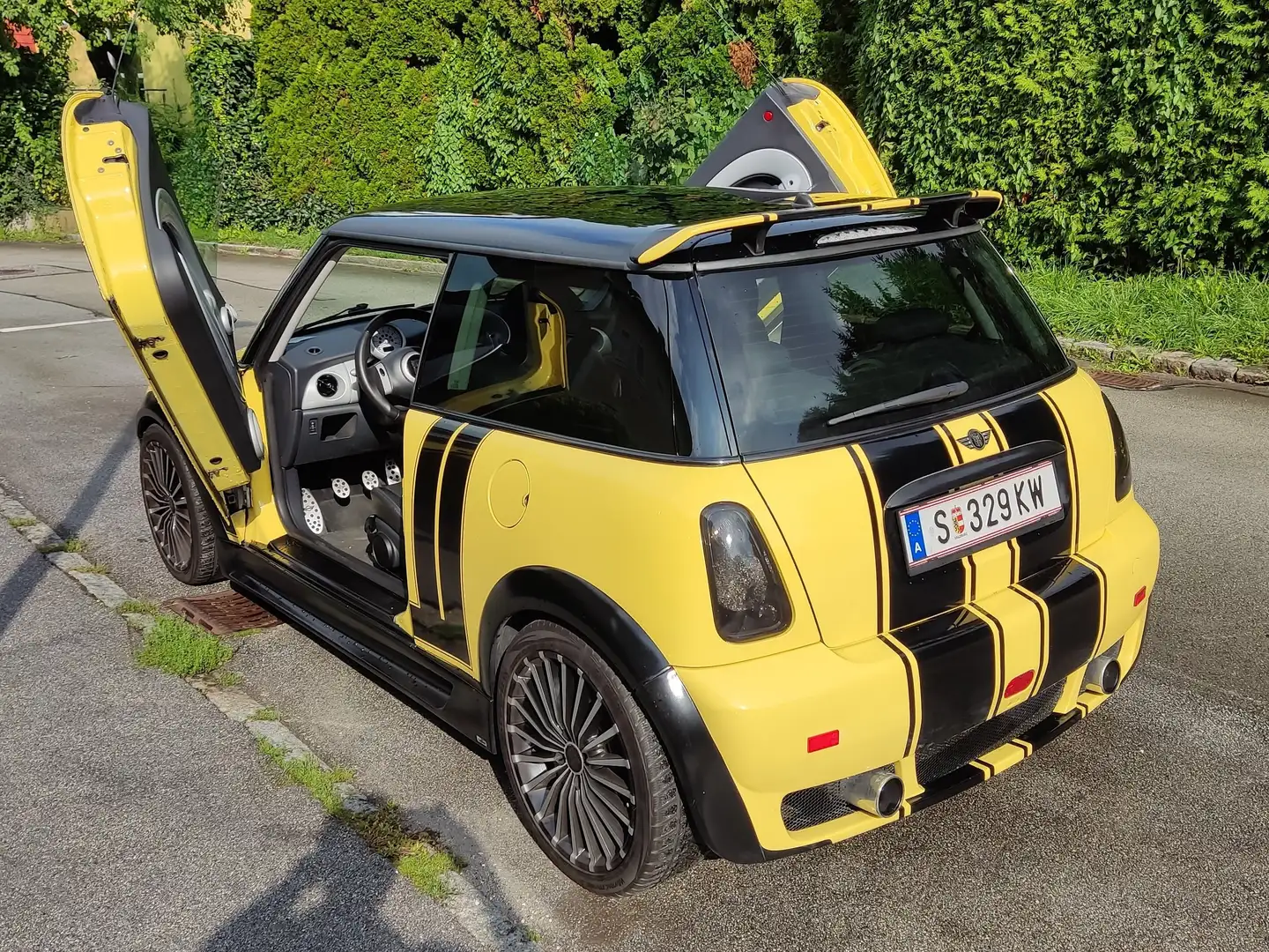 MINI One, Recaro, Bodykit, Flügeltüren Amarillo - 1