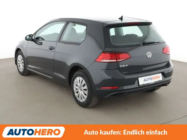 Volkswagen Golf view 4
