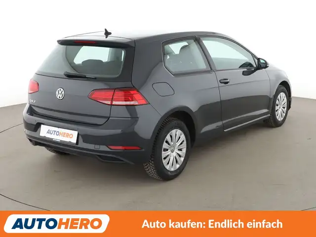 Volkswagen Golf view 6