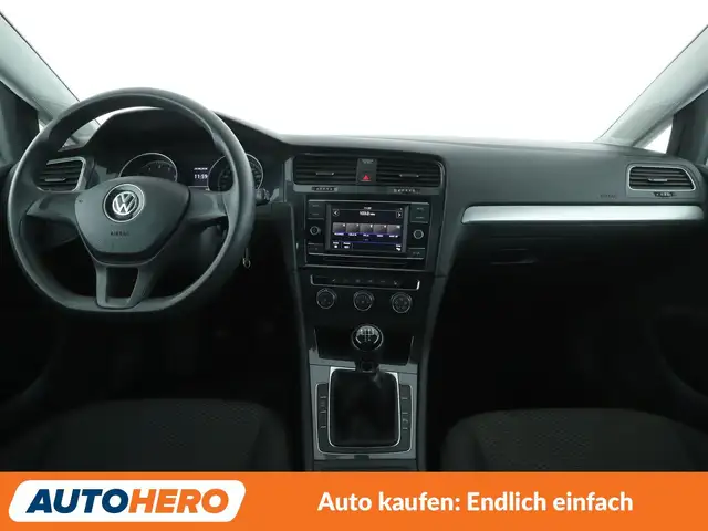 Volkswagen Golf view 12