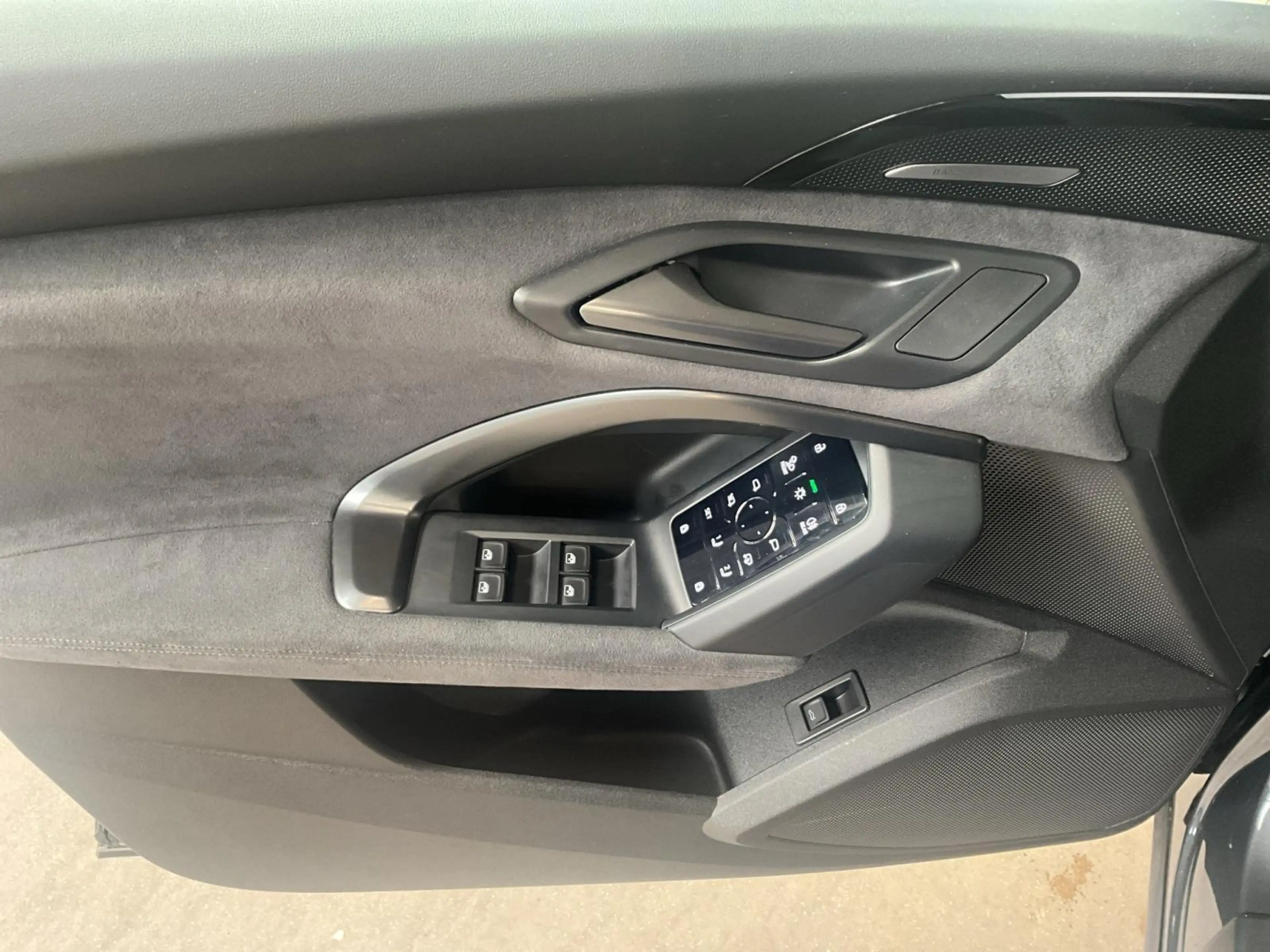 Audi SQ5 SB+Quattro+S-Tronic+Pano+Luft.+AHK — photo 14