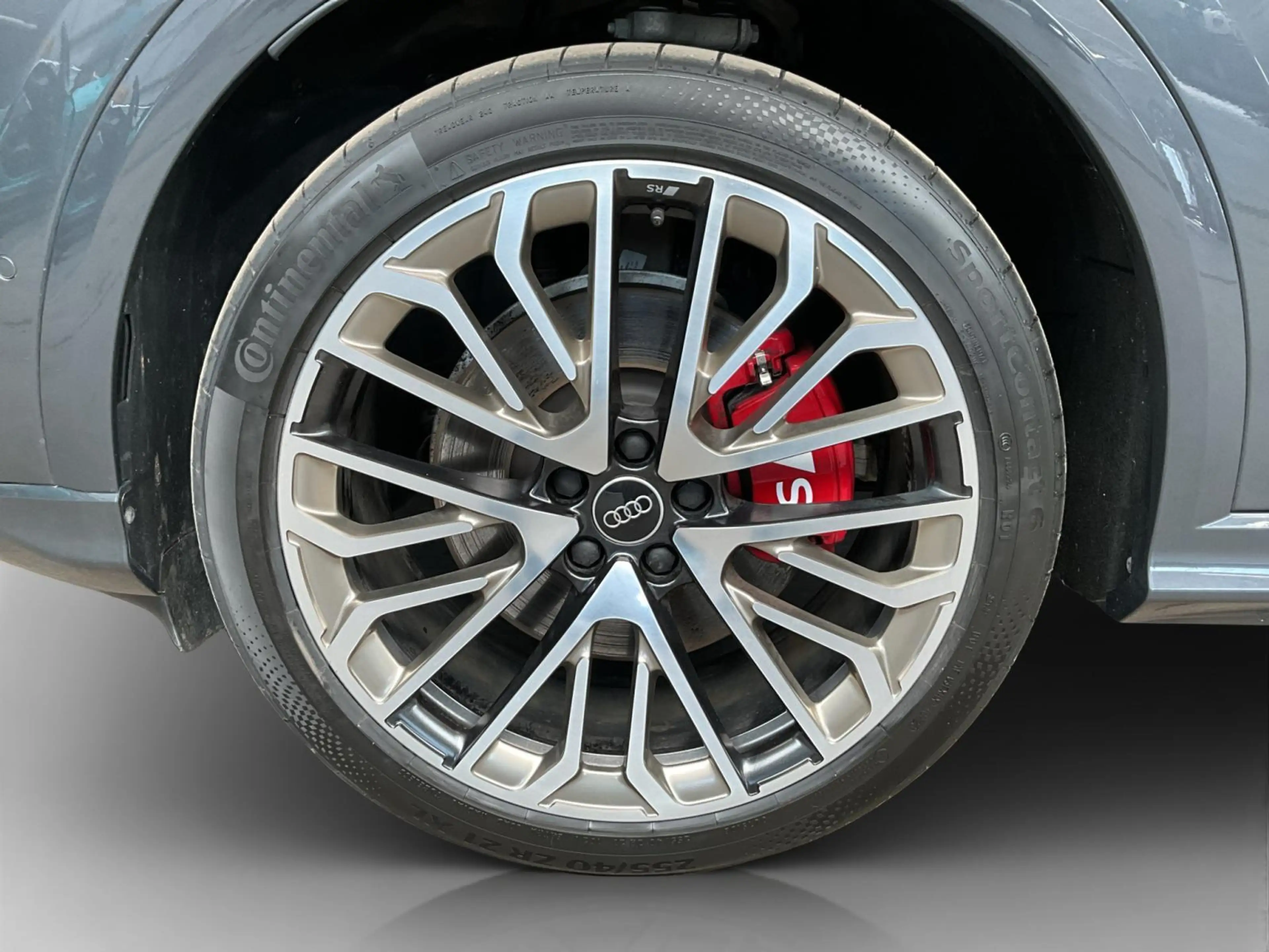 Audi SQ5 SB+Quattro+S-Tronic+Pano+Luft.+AHK — photo 8
