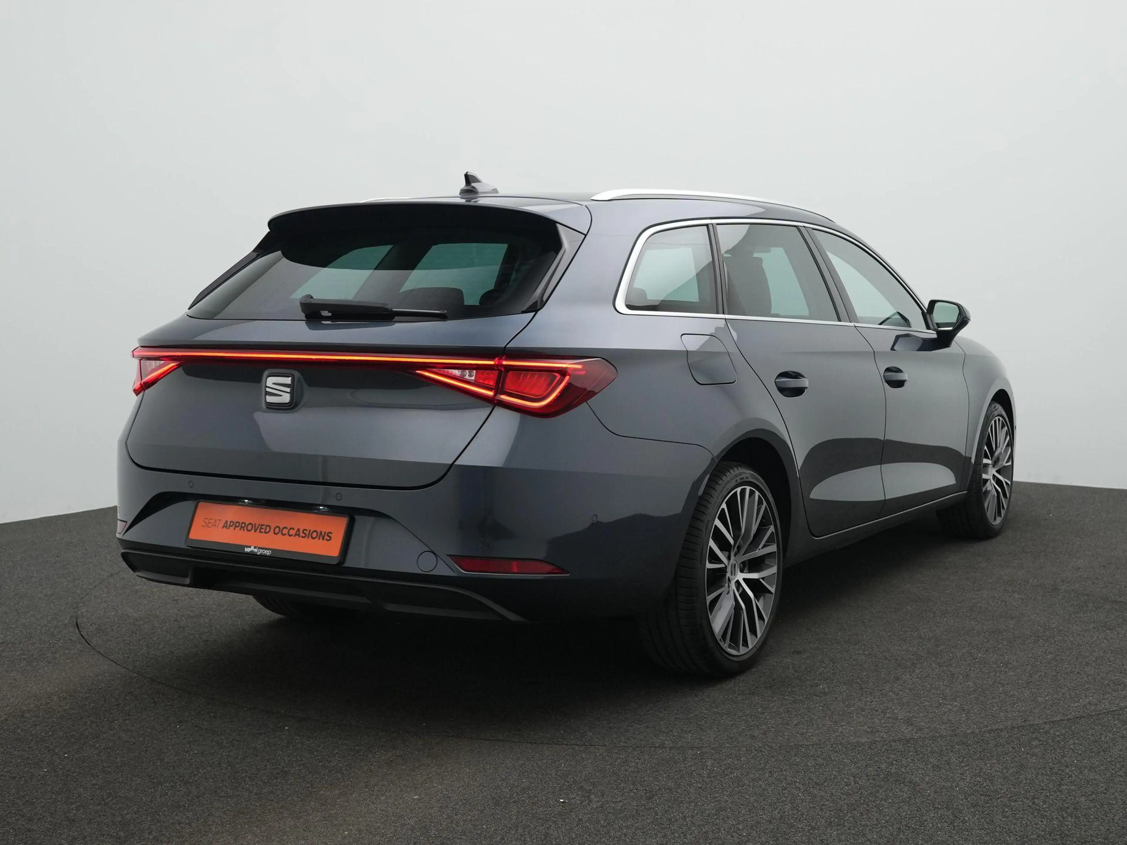 SEAT Leon e-Hybrid Sportstourer 1.4 TSI 204 pk Xcellence | Achteruitr — photo 5