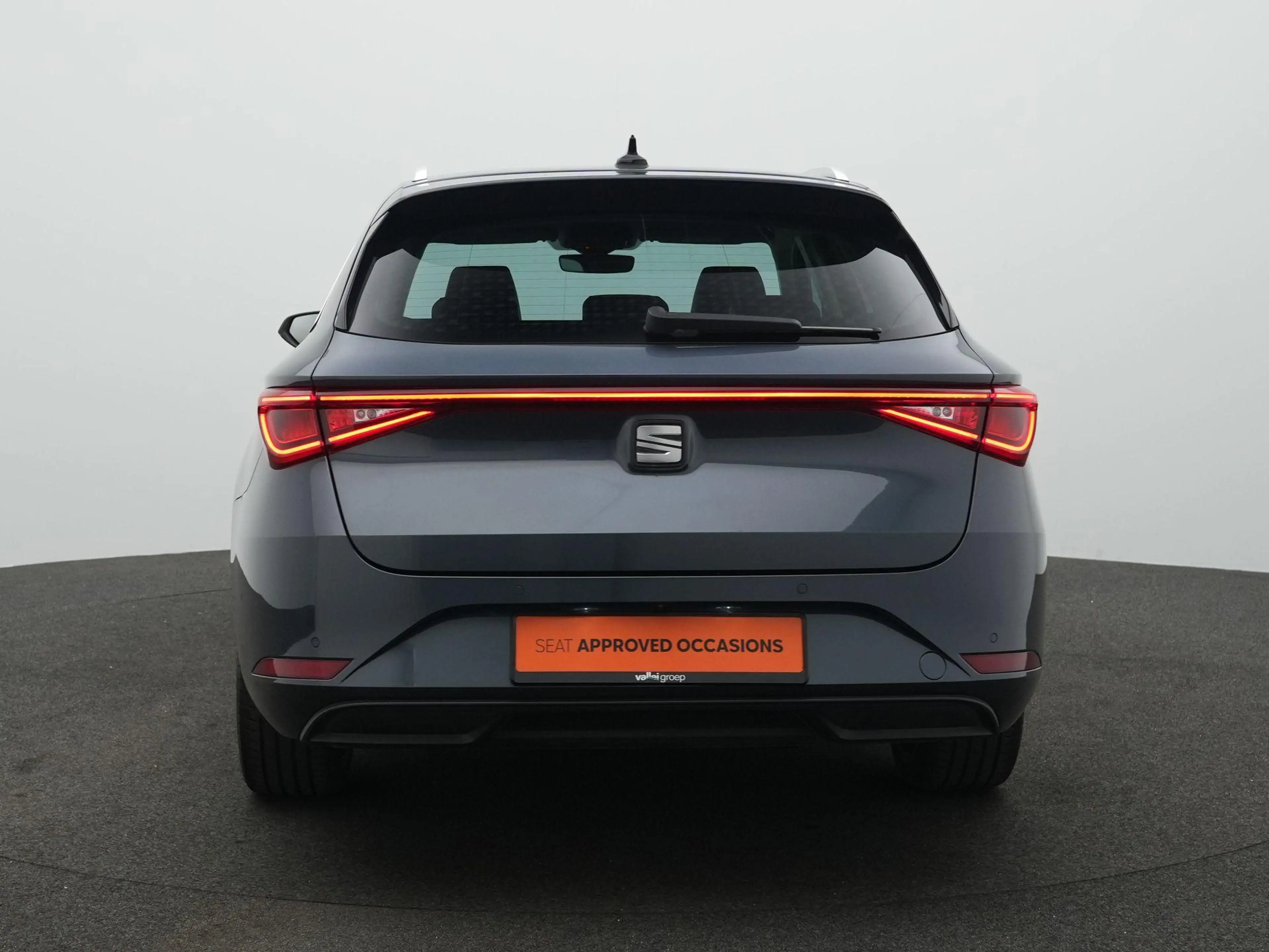 SEAT Leon e-Hybrid Sportstourer 1.4 TSI 204 pk Xcellence | Achteruitr — photo 15