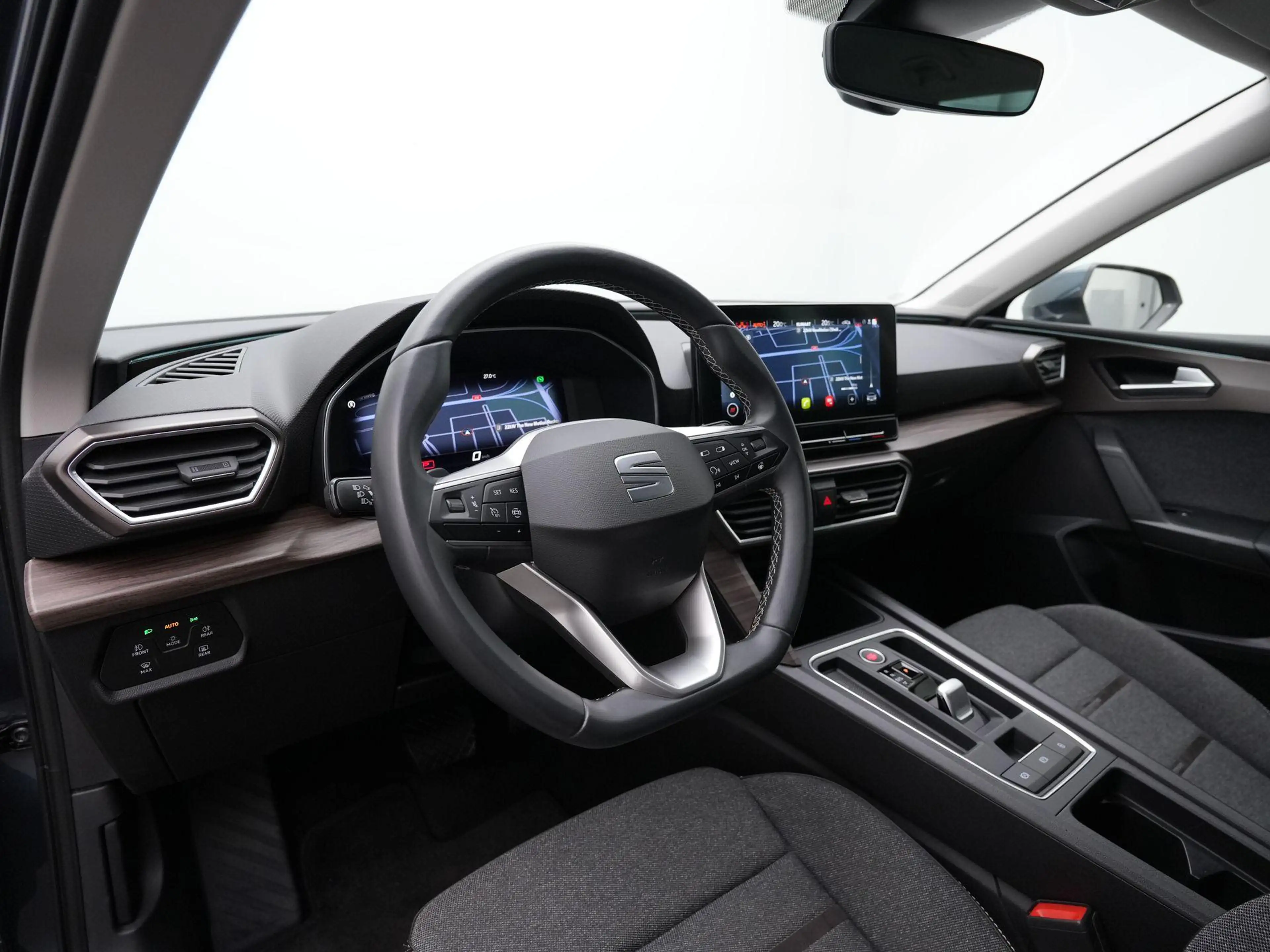 SEAT Leon e-Hybrid Sportstourer 1.4 TSI 204 pk Xcellence | Achteruitr — photo 3