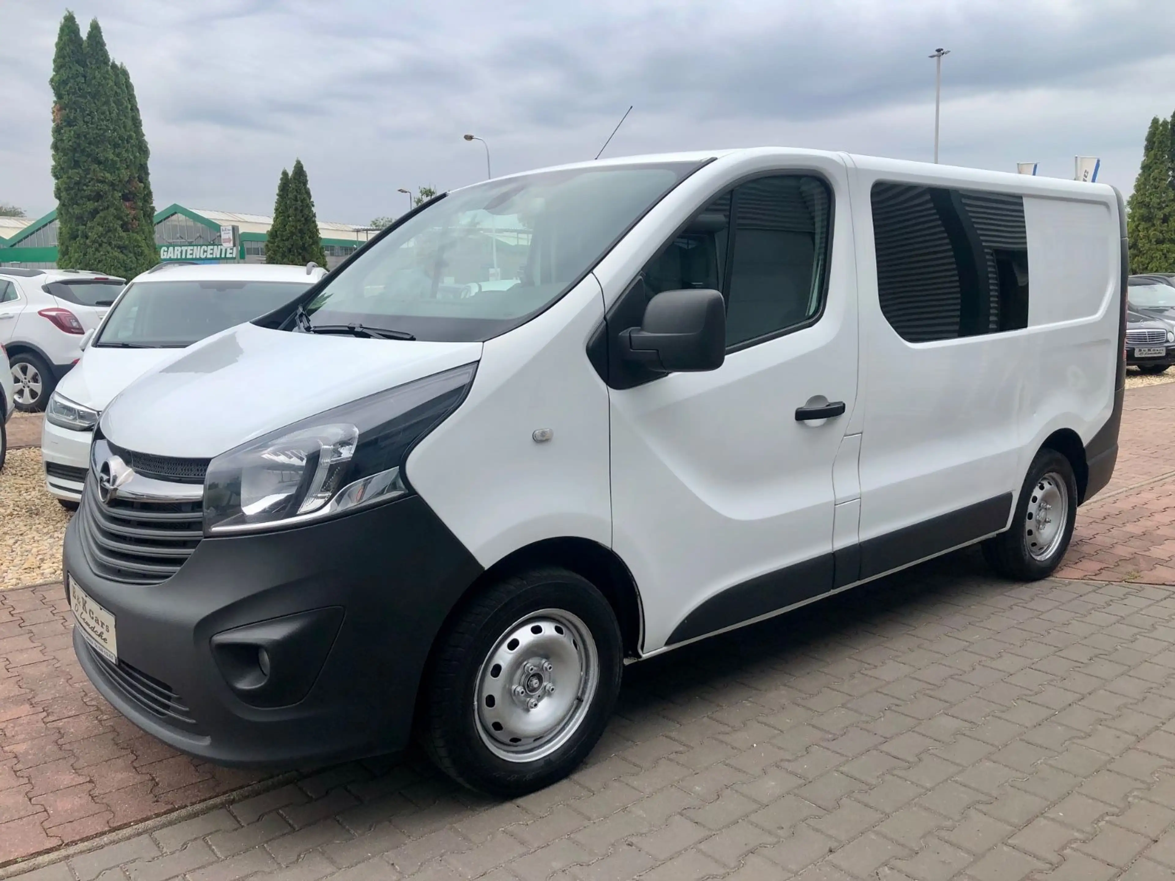 Opel Vivaro B Kasten/Kombi L1H1 2,7t 6 Sitze/Klima — photo 4