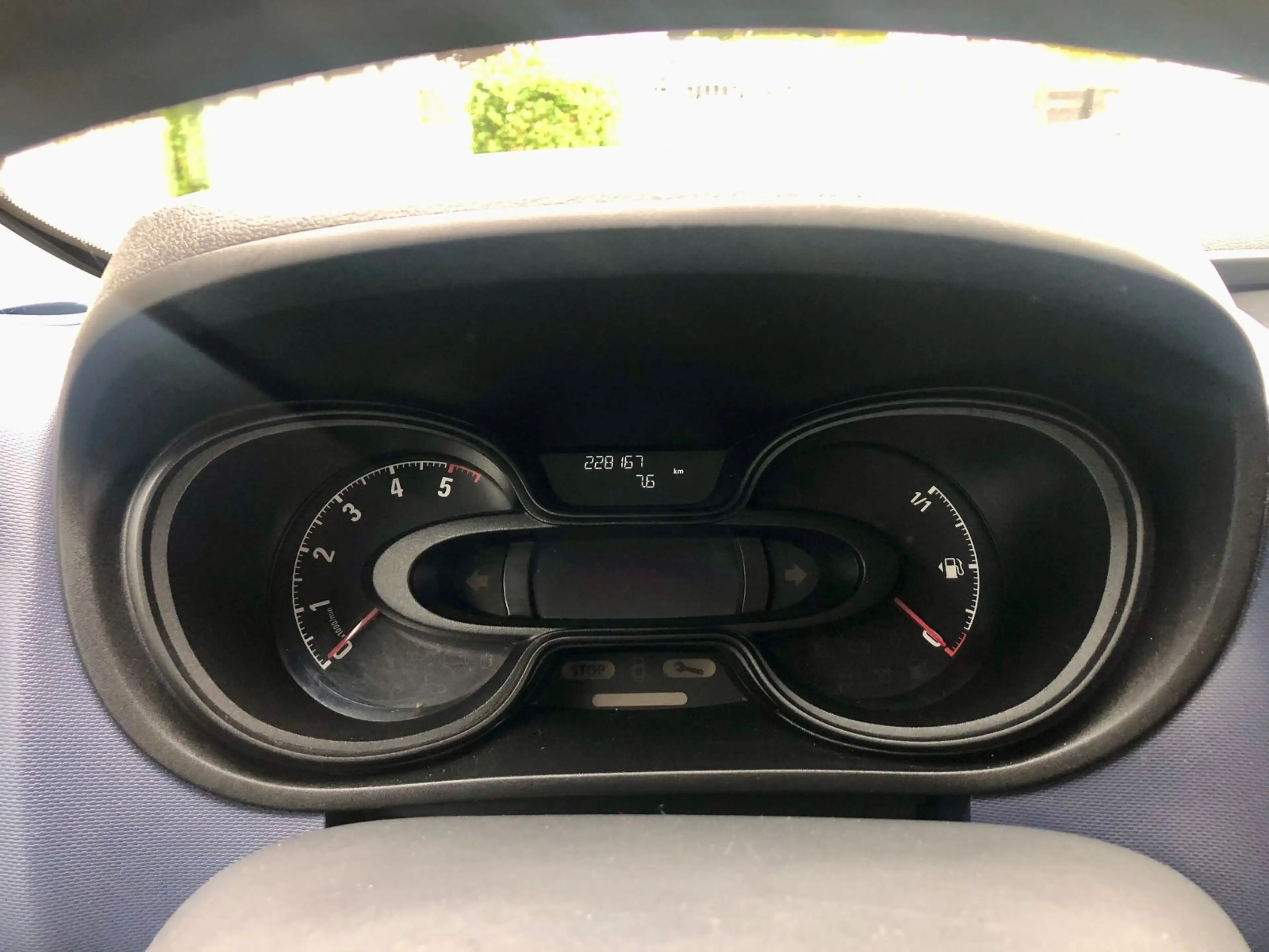 Opel Vivaro B Kasten/Kombi L1H1 2,7t 6 Sitze/Klima — photo 13