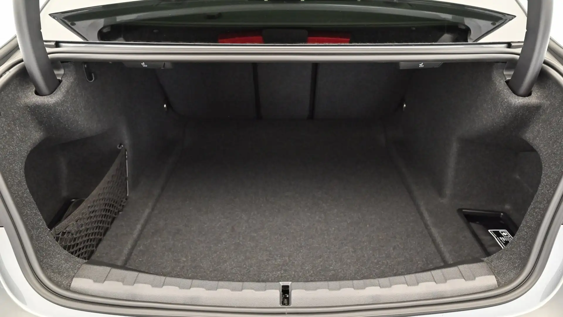 BMW 318 318d Grau - 2