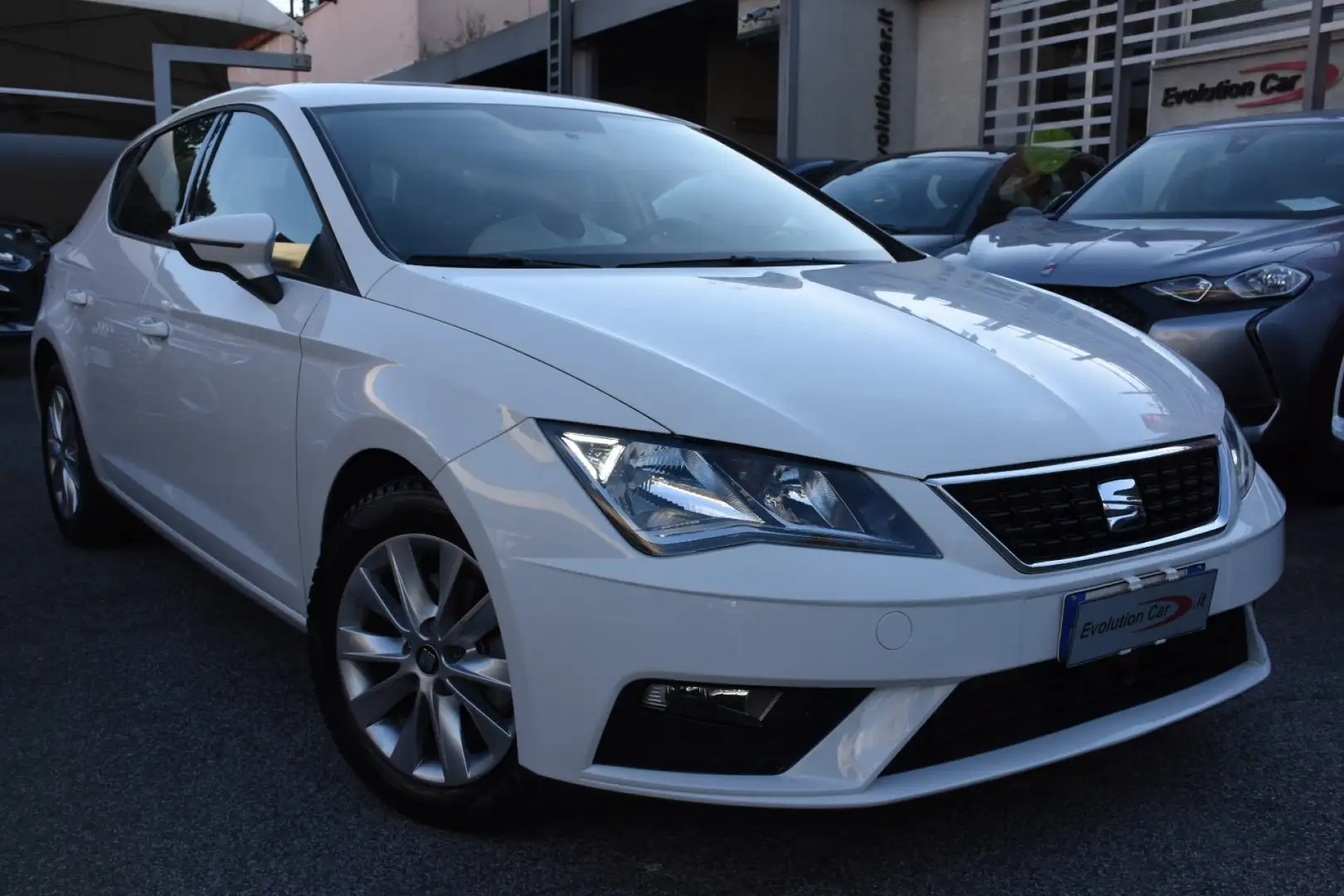 SEAT Leon 1.5 TGI DSG 5p. Style Bianco - 2