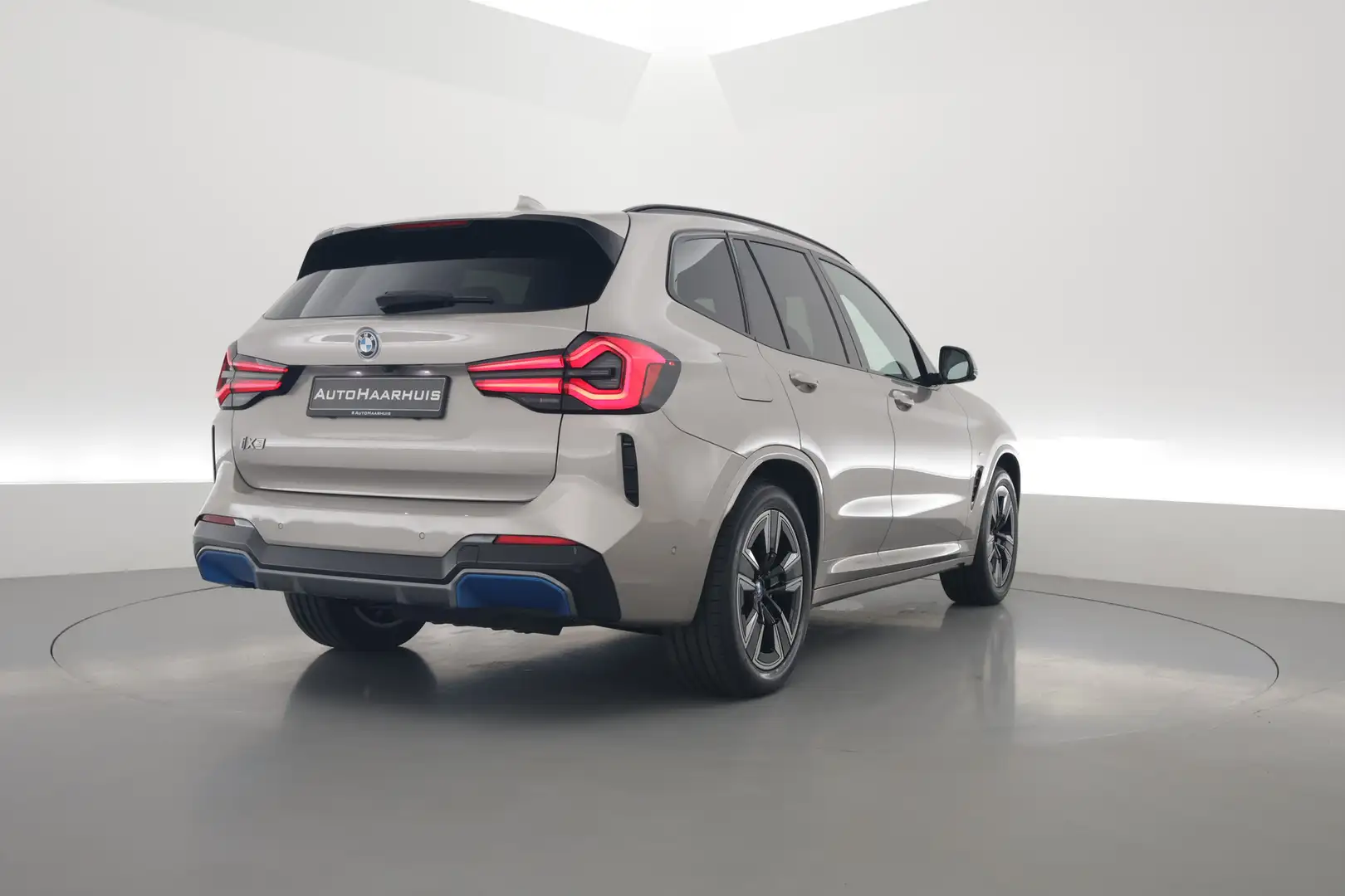 BMW X3 M iX3 Sport 80 kWh | Pano | Adapt. Cruise | Camera | Gris - 2
