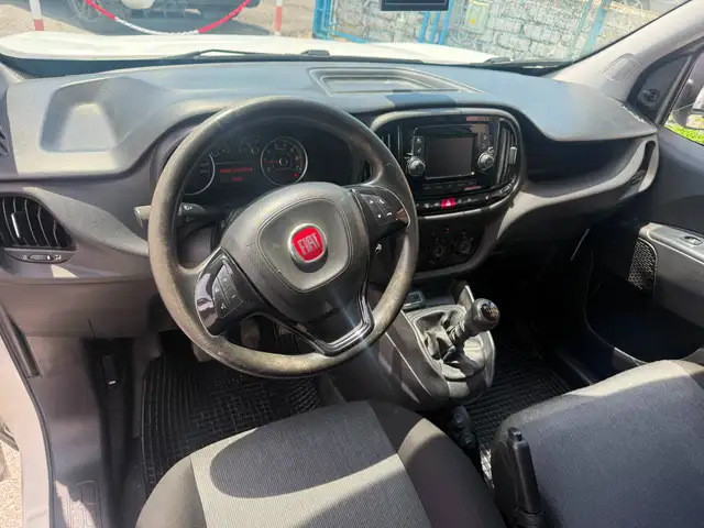 Fiat Doblo view 9