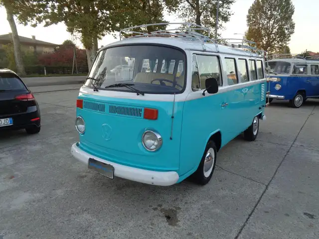 Volkswagen T2 KOMBI BUS 9 POSTI
