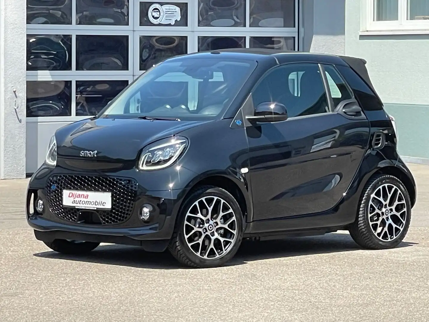 smart forTwo Cabrio EQ Prime Leder LED Kamera 22kw TOP Zwart - 1