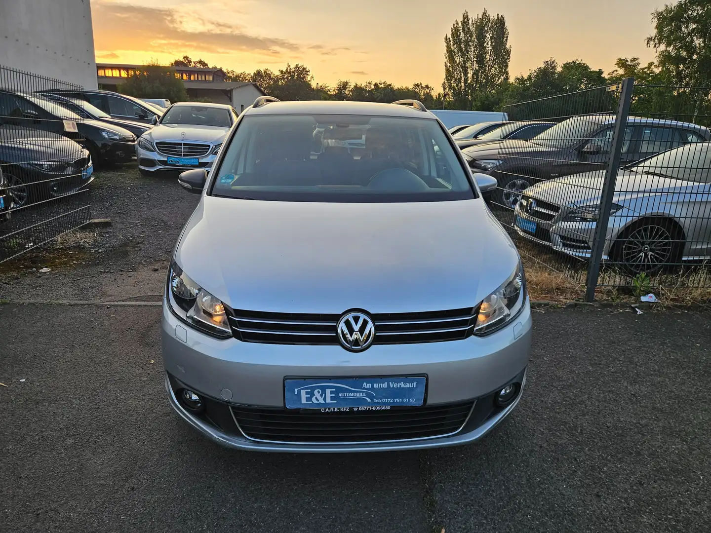 Volkswagen Touran Comfortline-NAVI-PDC Silber - 2