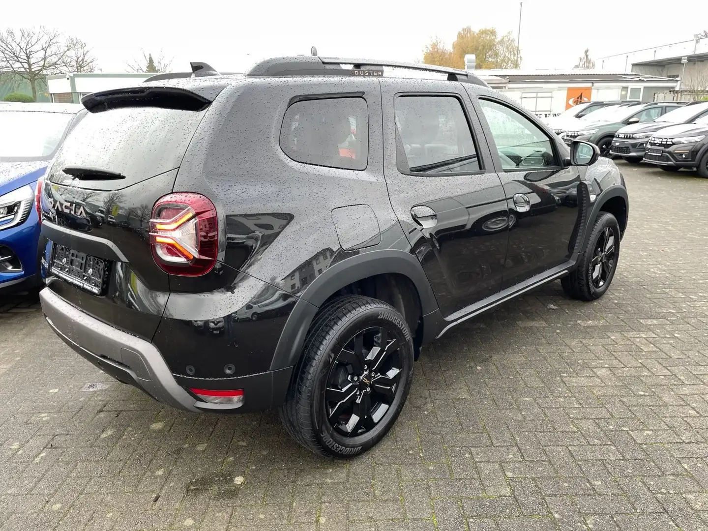 Dacia Duster II 1.0 TCe 100 ECO-G Extreme 2WD Negro - 2