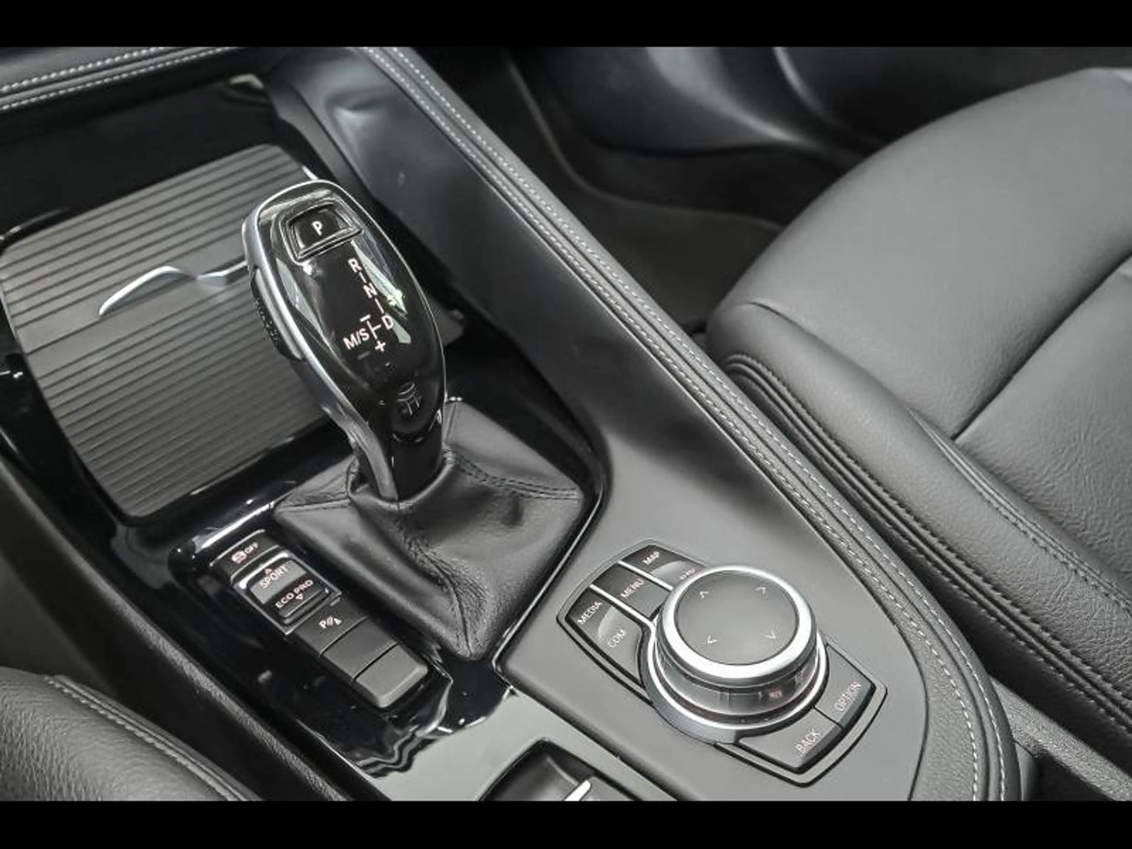 BMW X1 X1 sDrive18i - xLine — photo 11