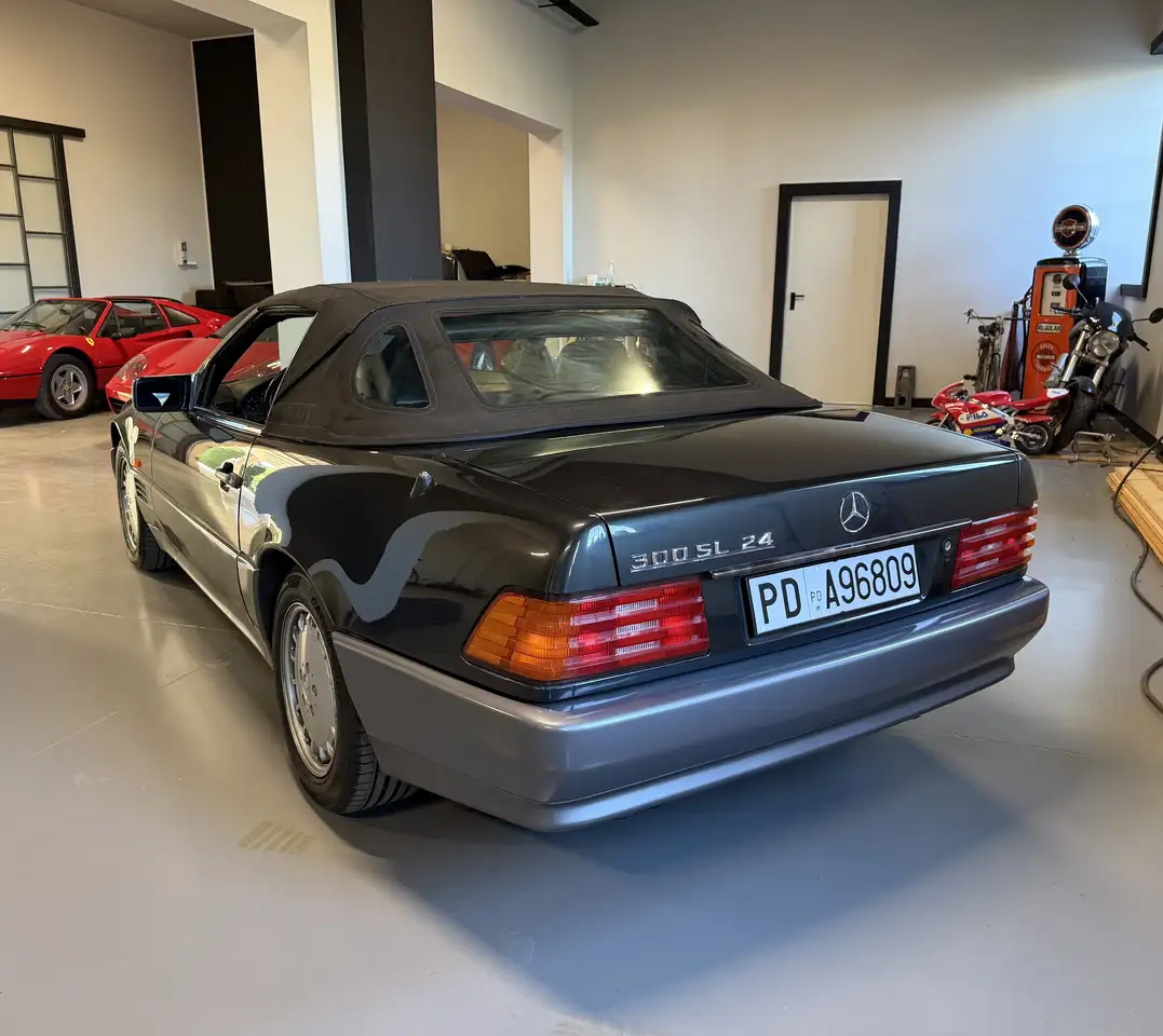 Mercedes-Benz SL 300 “ CONSERVATO “, foto 6