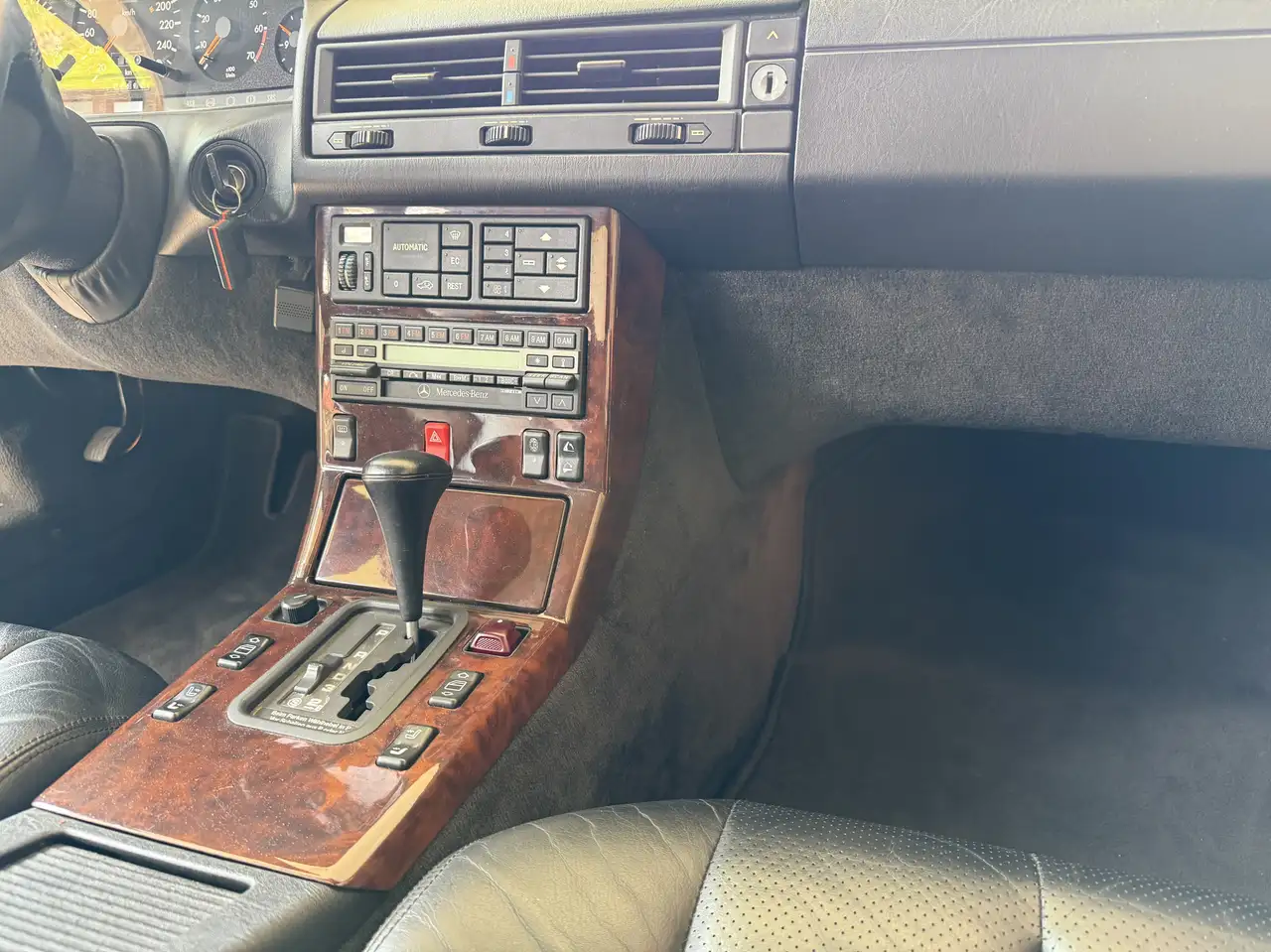 Mercedes-Benz SL 300 “ CONSERVATO “, foto 12