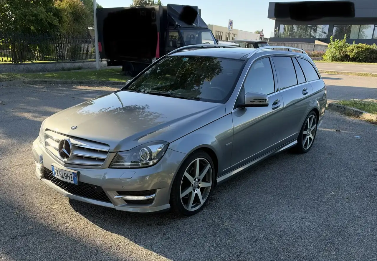 Mercedes-Benz C 220
