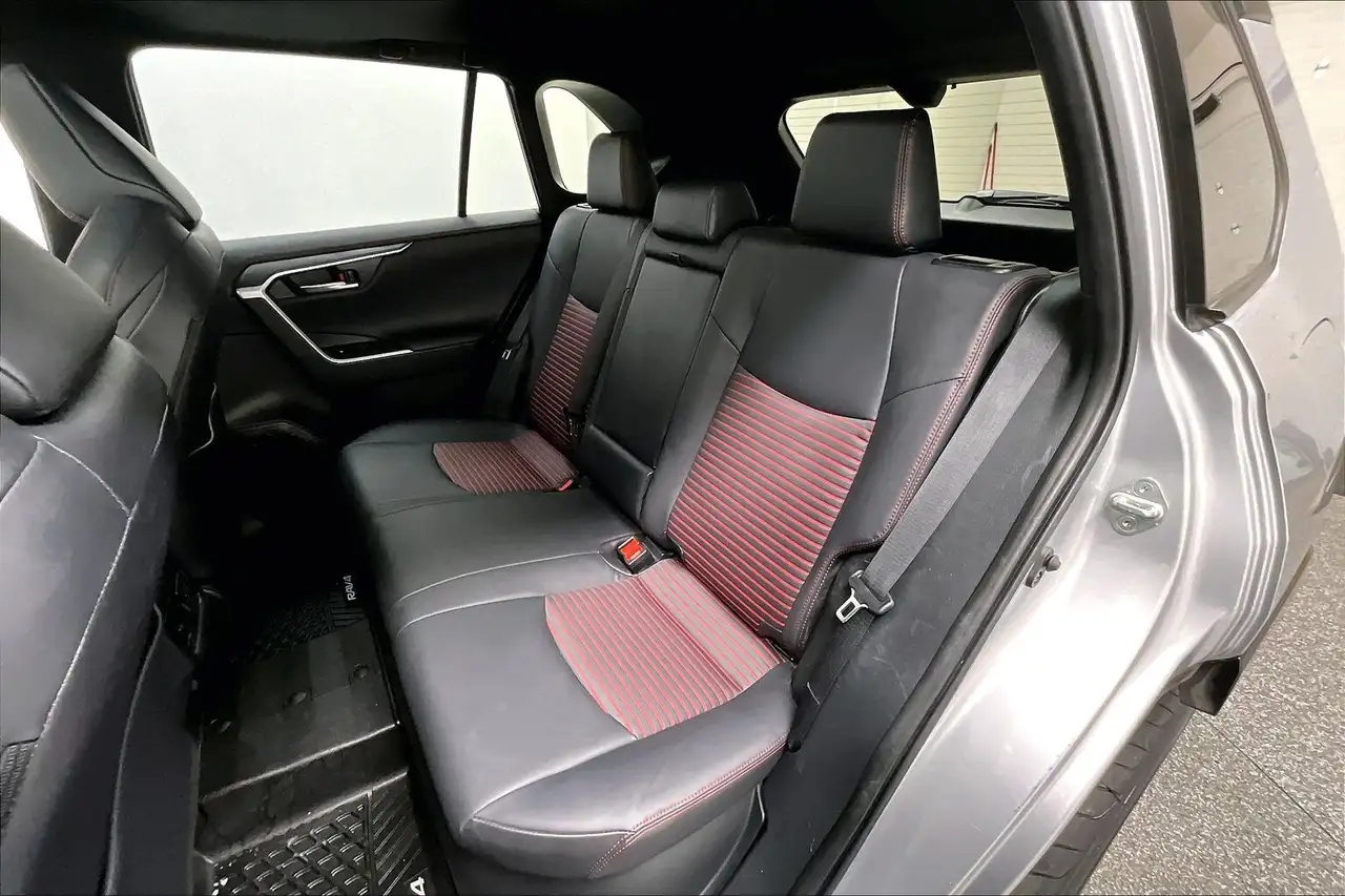 Toyota RAV 4 снимка Toyota RAV 4
