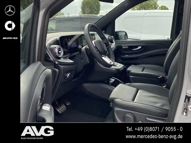 Mercedes-Benz V-Class view 8