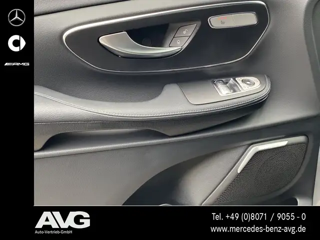Mercedes-Benz V-Class view 15