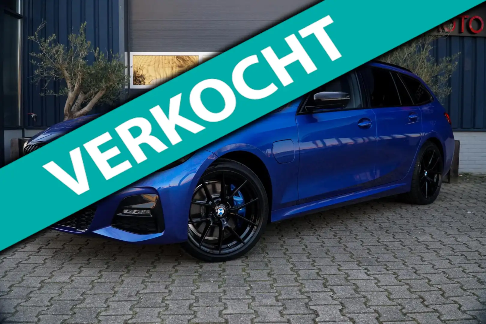 BMW 330 3-serie Touring 330e xDrive Business Edition Plus Bleu - 1