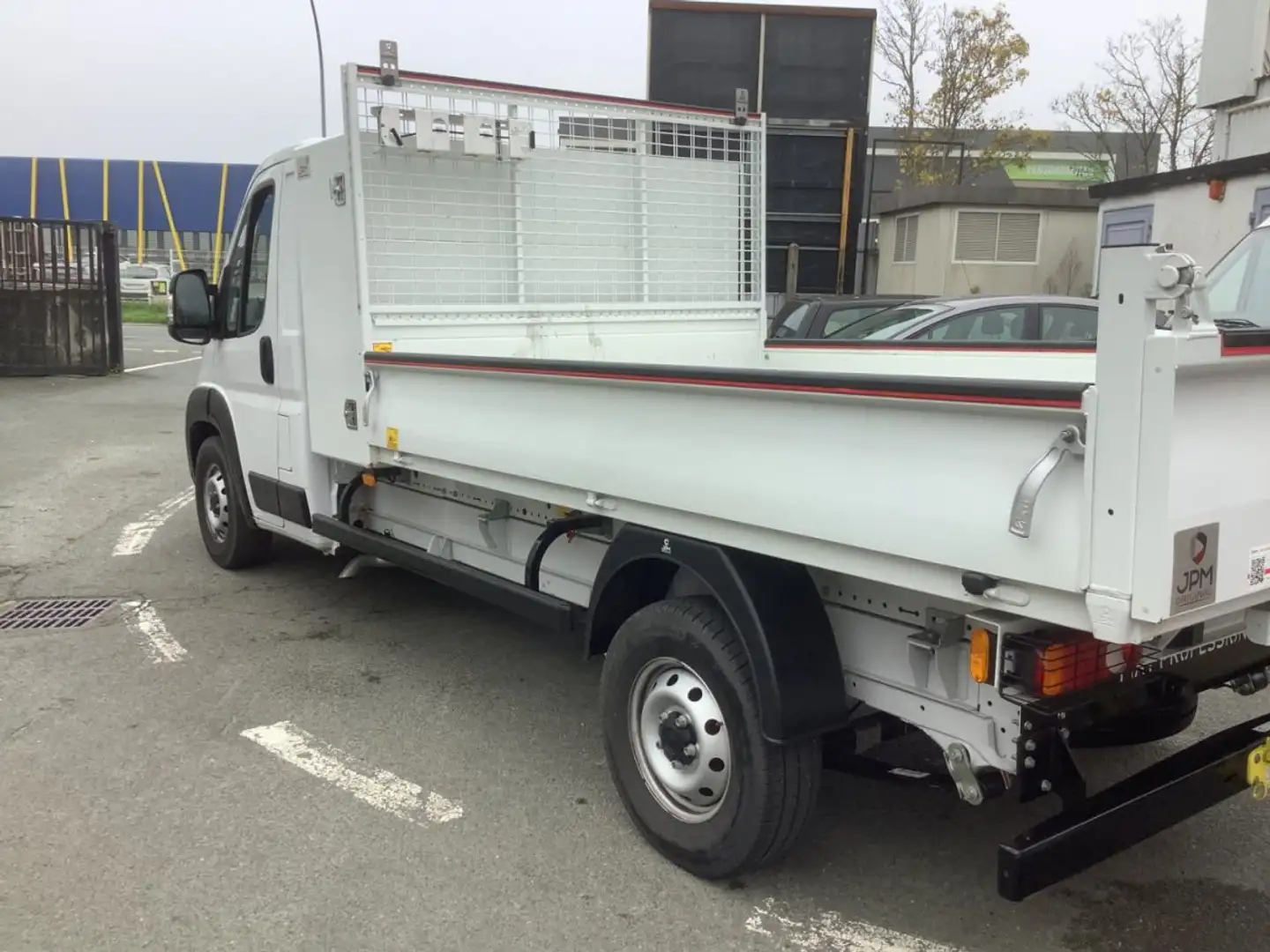Fiat Ducato FIAT DUCATO BENNE 180CV BVM6 PRO LOUNG Blanc - 2