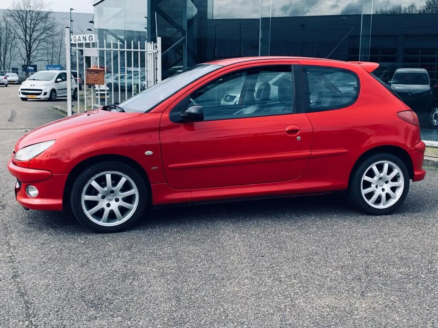 Peugeot 206 1.6 HDiF GTI, Airco, Nieuw APK Rood - 2
