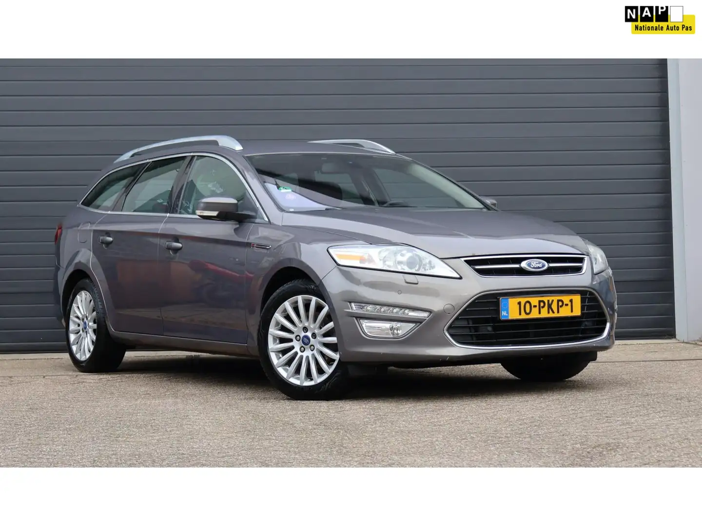 Ford Mondeo Wagon 1.6 EcoBoost Titanium PDC/Clima/Cruise/Navi Bruin - 1