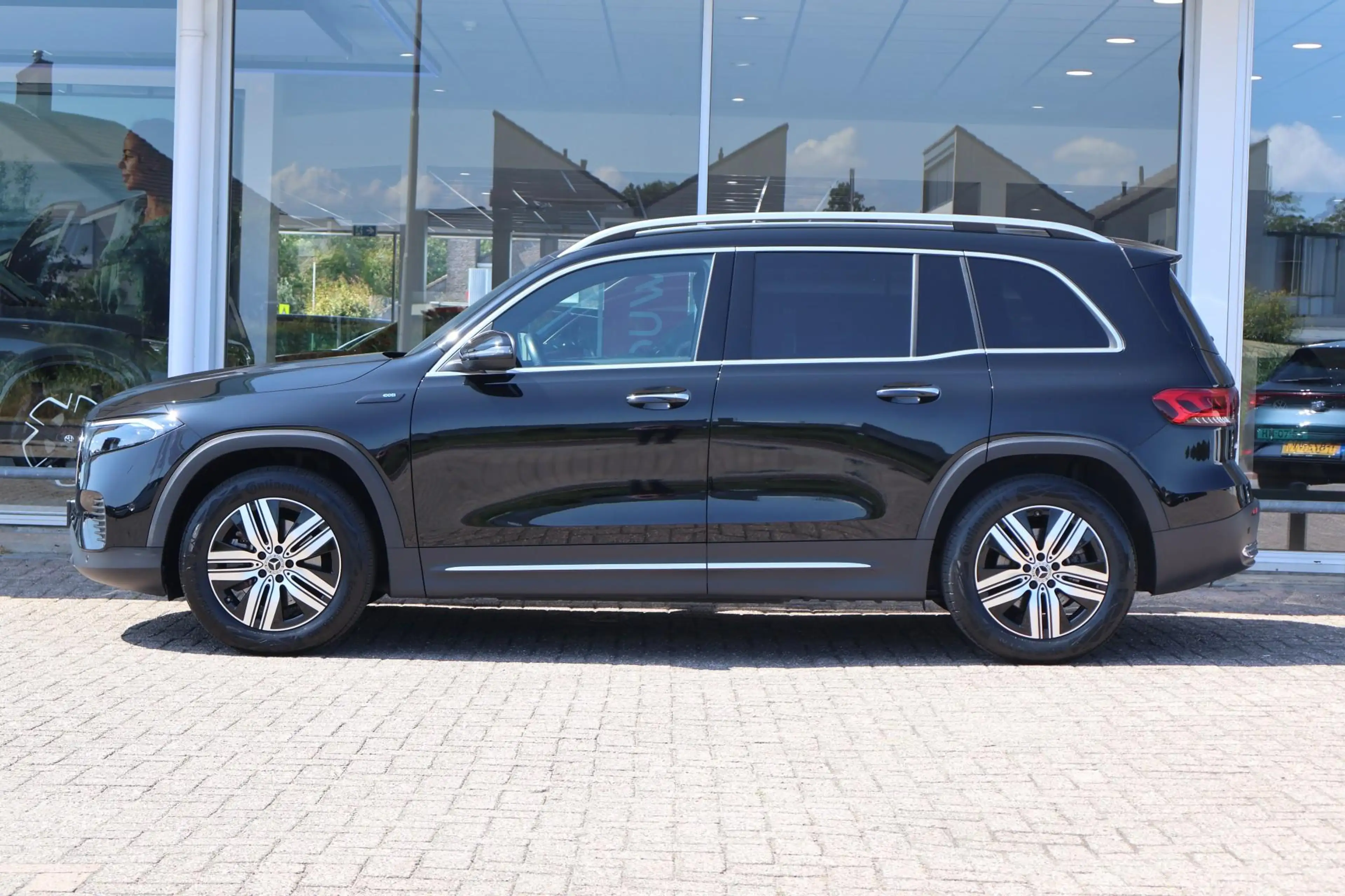 Mercedes-Benz EQB 300 228pk 4MATIC Luxury Line 67 kWh | Camera | Navigat — photo 13