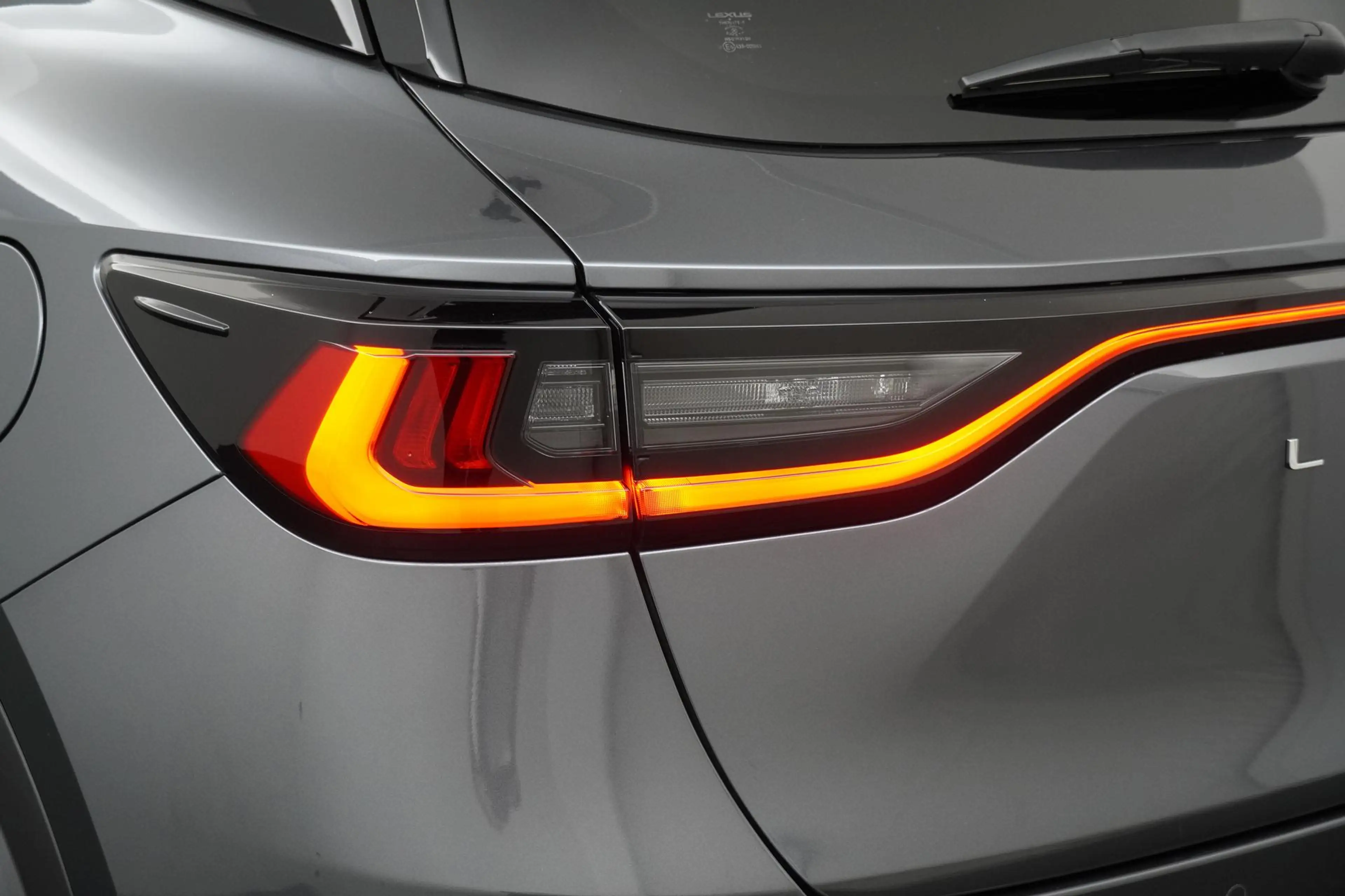 Lexus LBX Emotion 2WD 1.5 Hybrid | Tech Pack | Leder | Navig — photo 12
