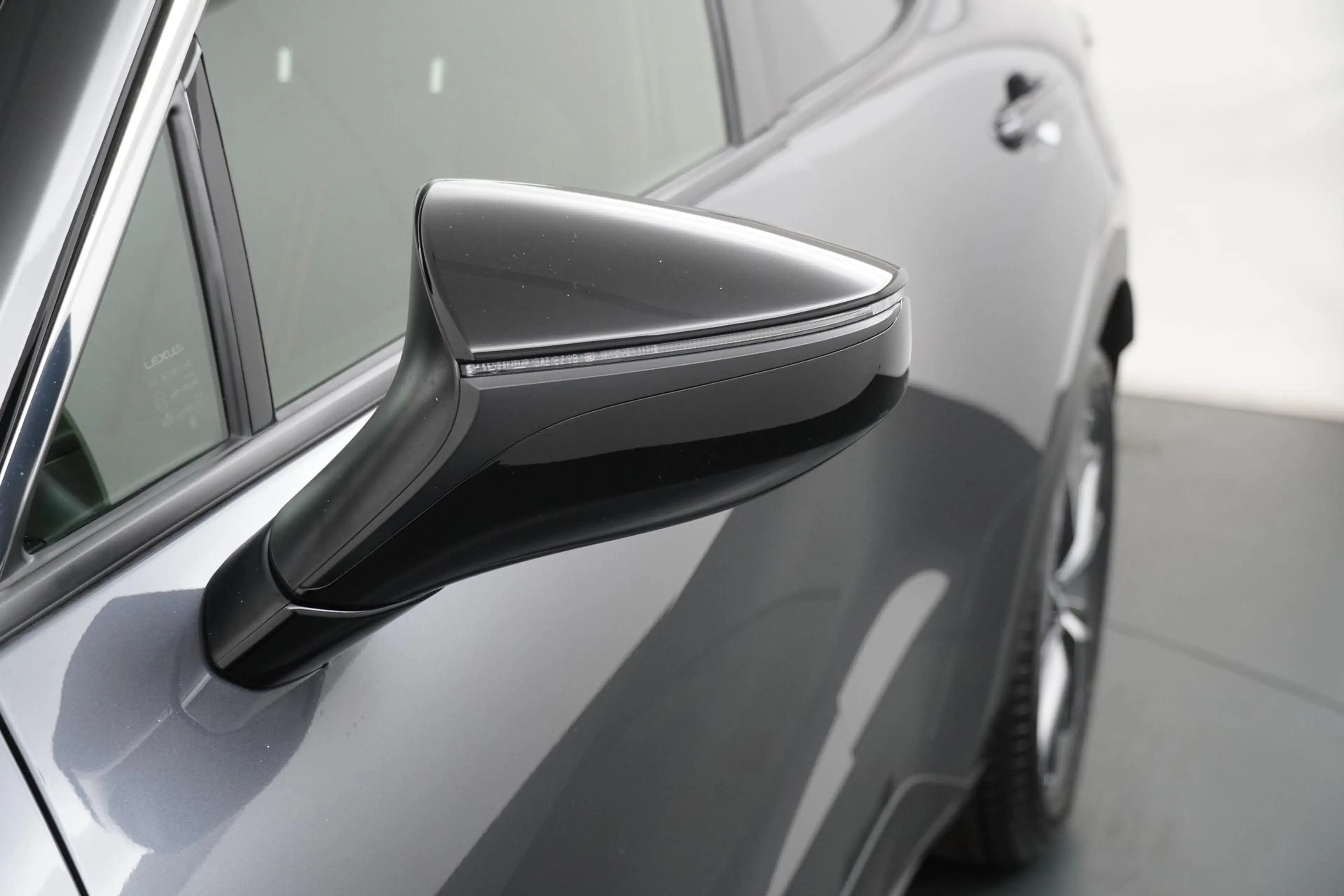 Lexus LBX Emotion 2WD 1.5 Hybrid | Tech Pack | Leder | Navig — photo 15