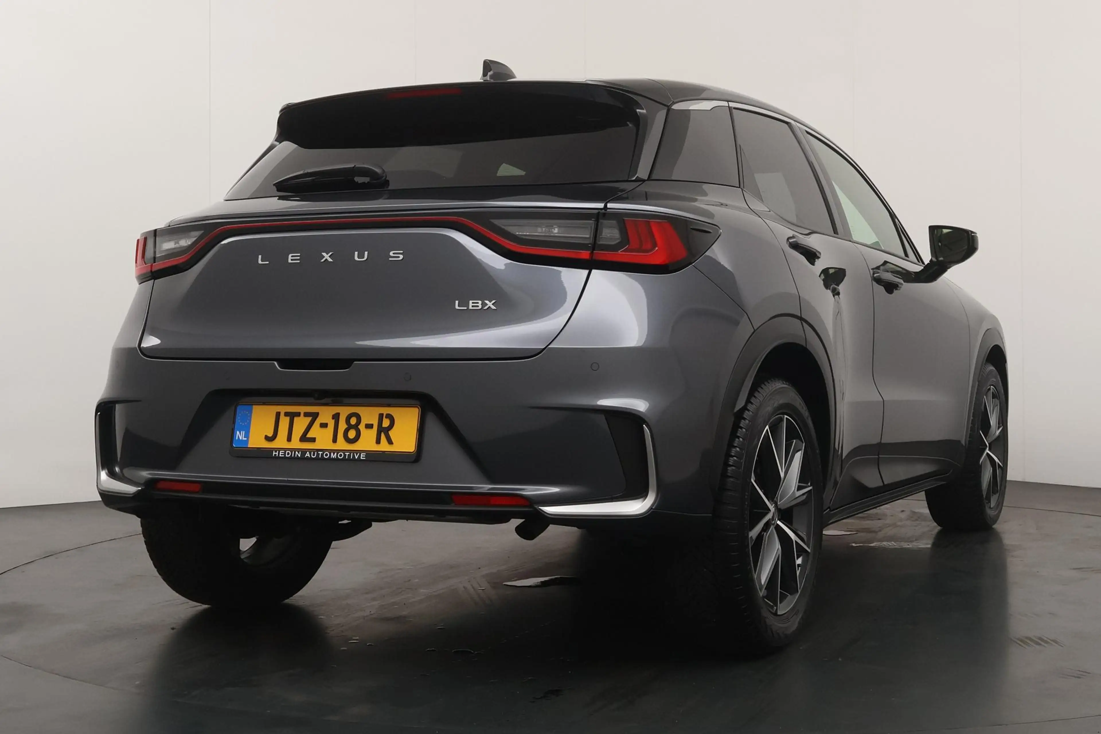 Lexus LBX Emotion 2WD 1.5 Hybrid | Tech Pack | Leder | Navig — photo 9