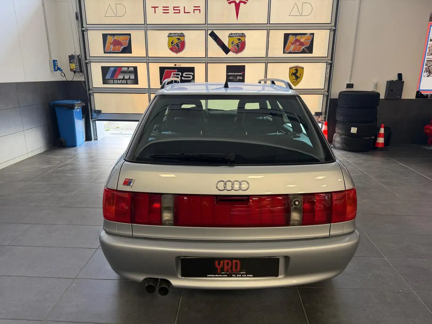 Audi RS2 Grau - 1