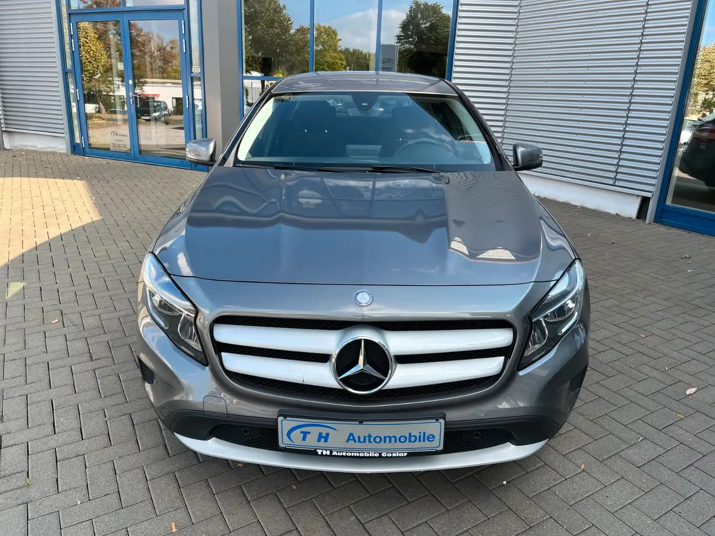 Mercedes-Benz GLA 200 CDI / Navi/Tempomat/SHZ/Schaltwippen Grau - 2
