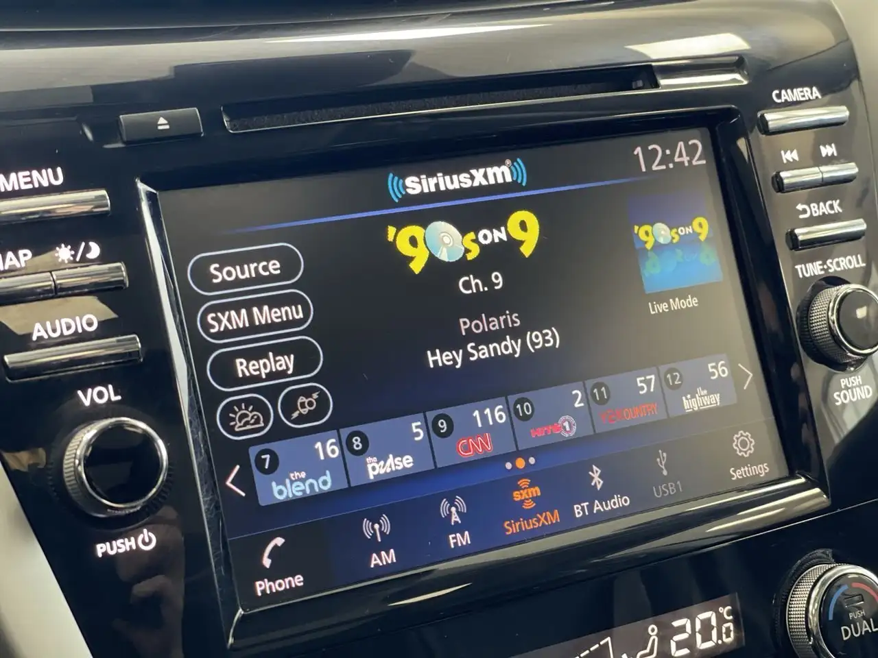 Nissan Murano снимка Nissan Murano