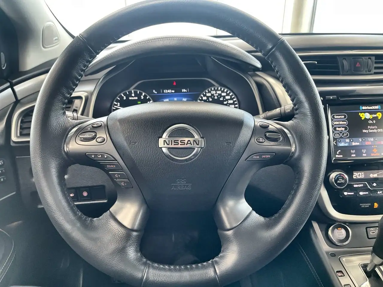 Nissan Murano снимка Nissan Murano