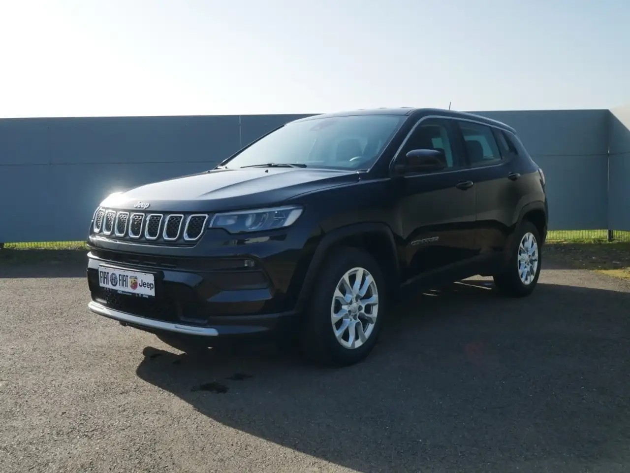 Jeep Compass ALTITUDE e-HYBRID 1.5l 130PS AT SICHERHEIT WINTER 7