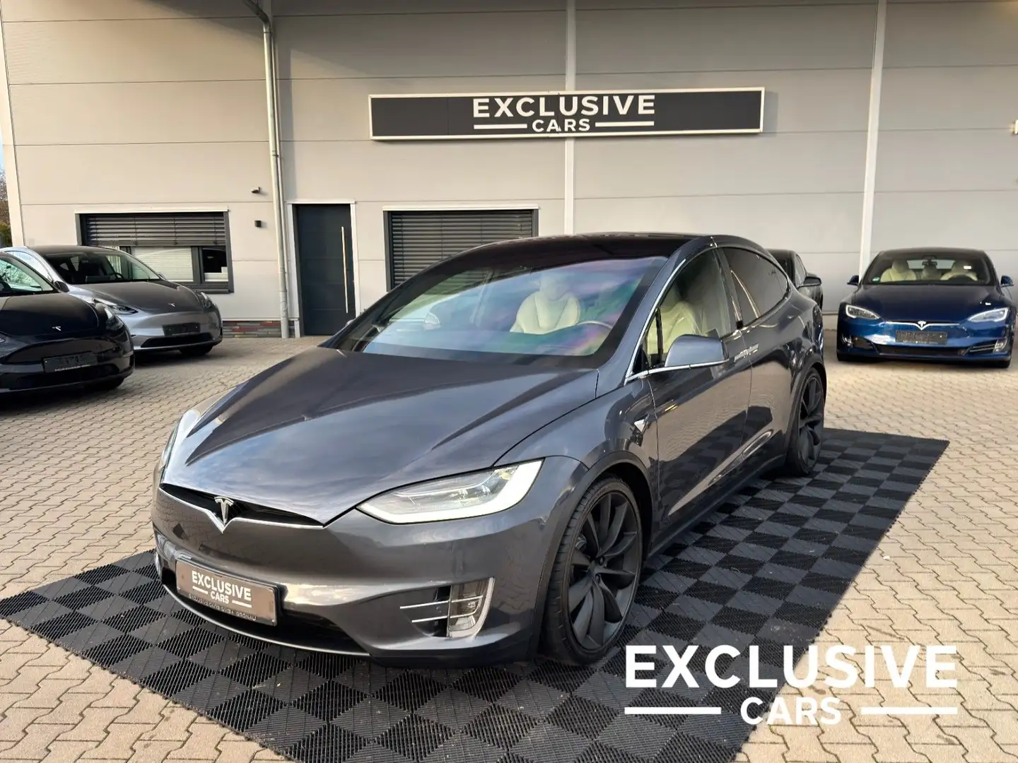Tesla Model X MODEL X LONG RAVEN PLUS + | 103kWh | 22INCH | Grau - 1