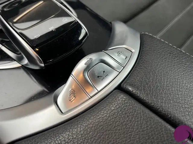 Mercedes-Benz C Class view 12