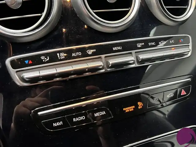 Mercedes-Benz C Class view 14